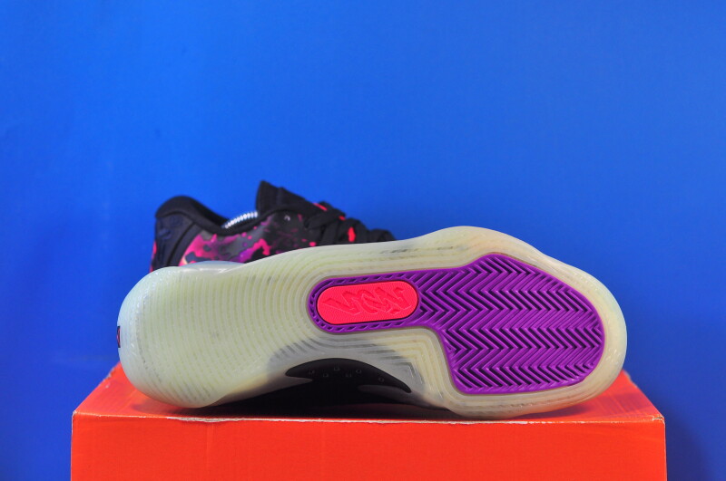 Кросівки Nike Air Jordan Zion 3 Black/Violet DR0675-006 - Зображення 4