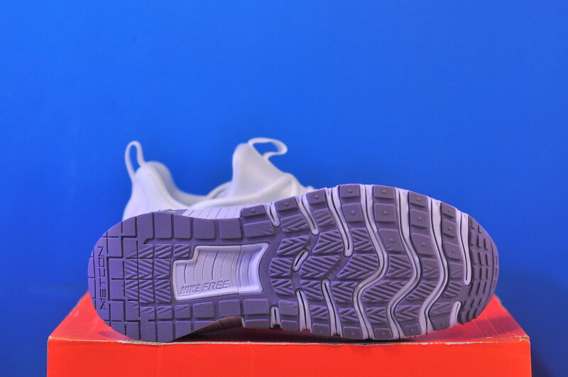 Кросівки Nike Free Metcon 6 White FJ7126-110 - Зображення 4