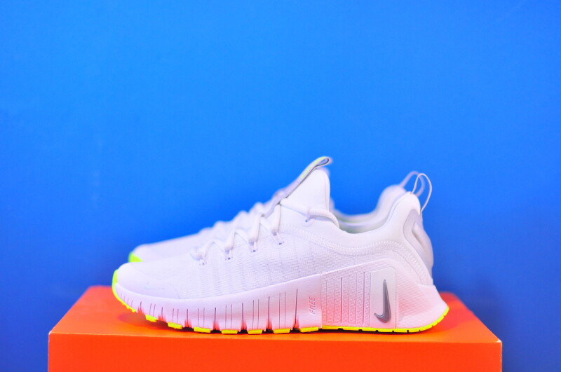 Кросівки Nike Free Metcon 6 IO9604-100