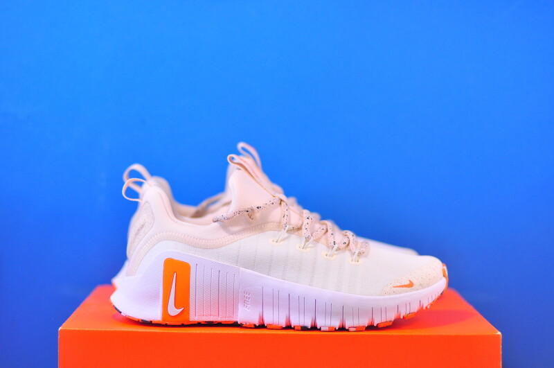 Кросівки Nike Free Metcon 6 FJ7126-012 - Зображення 3