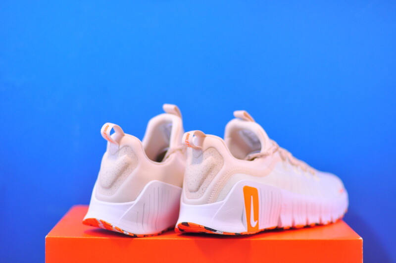 Кросівки Nike Free Metcon 6 FJ7126-012 - Зображення 2