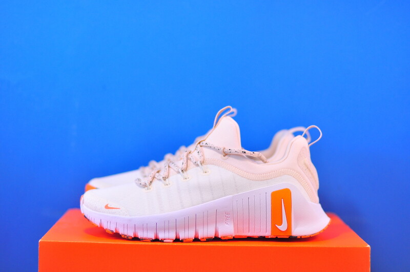 Кросівки Nike Free Metcon 6 FJ7126-012