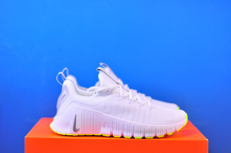 Кросівки Nike Free Metcon 6 IO9604-100 - Зображення 3