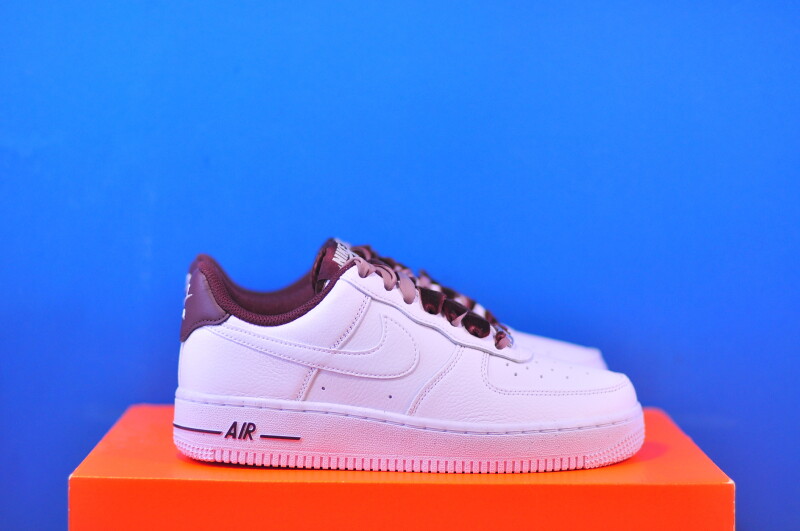 Кросівки Nike Air Force 1 07 HV4403-600 - Зображення 3