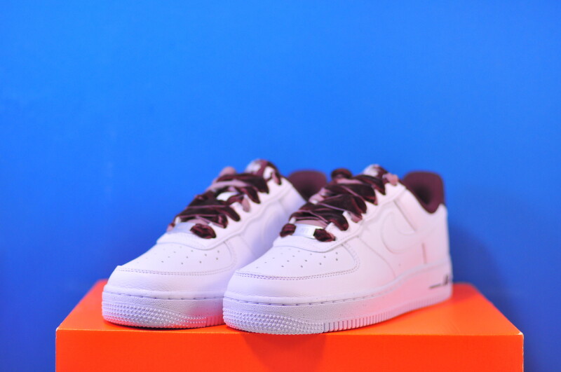 Кросівки Nike Air Force 1 07 HV4403-600 - Зображення 1
