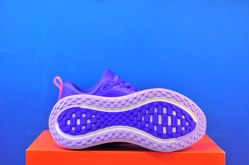 Кросівки Nike Vomero Plus HV8154-501 - Зображення 4