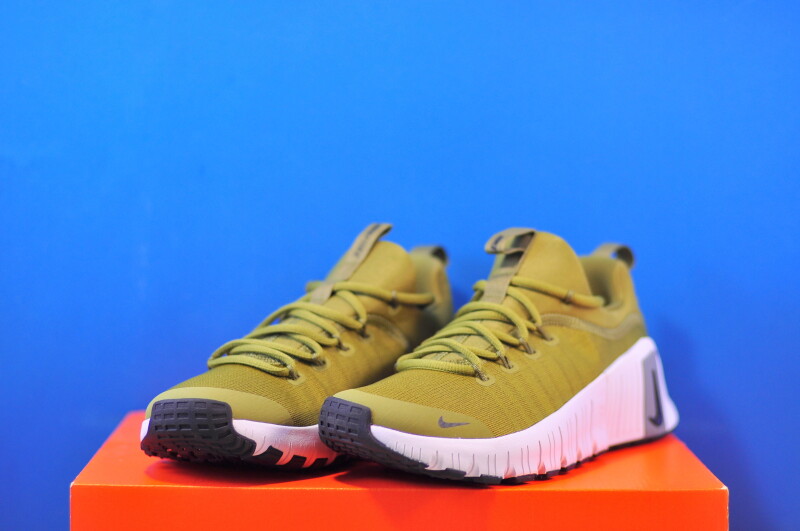 Кросівки Nike Free Metcon 6 Olive FJ7127-300 - Зображення 1