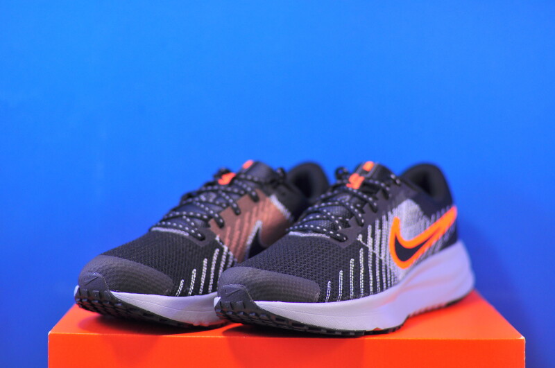 Кросівки Nike Run Defy Black HM9594-011 - Зображення 1