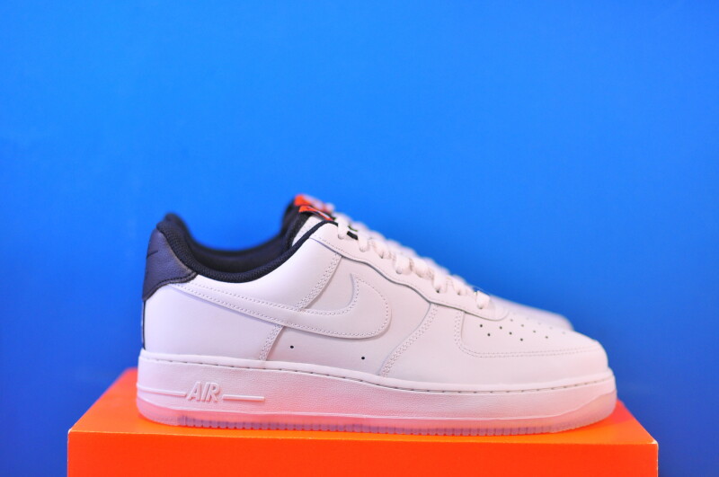 Кросівки Nike Air Force 1 07 NBA White IQ0293-030 - Зображення 3