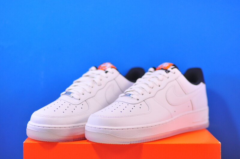 Кросівки Nike Air Force 1 07 NBA White IQ0293-030 - Зображення 1