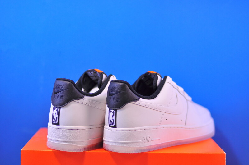 Кросівки Nike Air Force 1 07 NBA White IQ0293-030 - Зображення 2