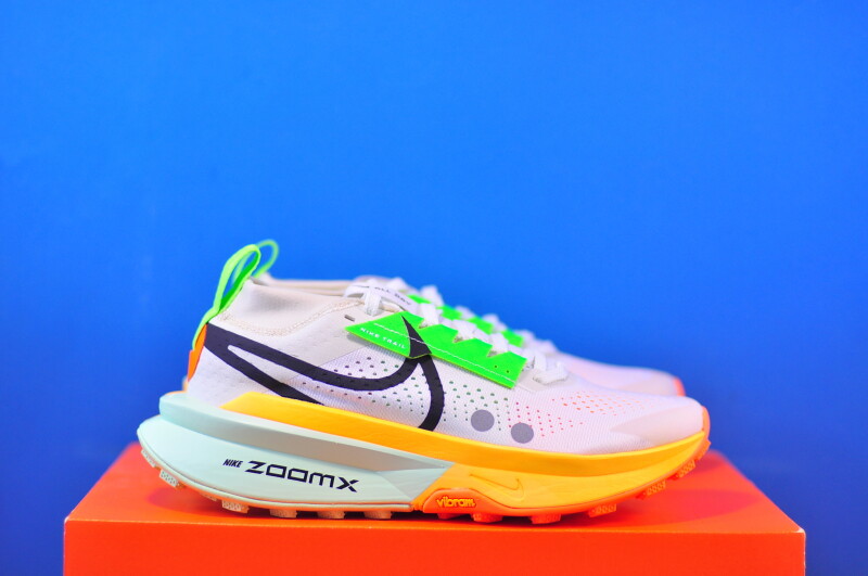 Кросівки Nike Zoomx Zegama Trail 2 FD5190-100 - Зображення 3
