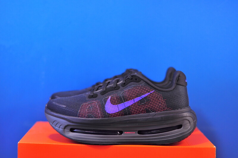 Кросівки Nike Vomero Premium HM5973-002