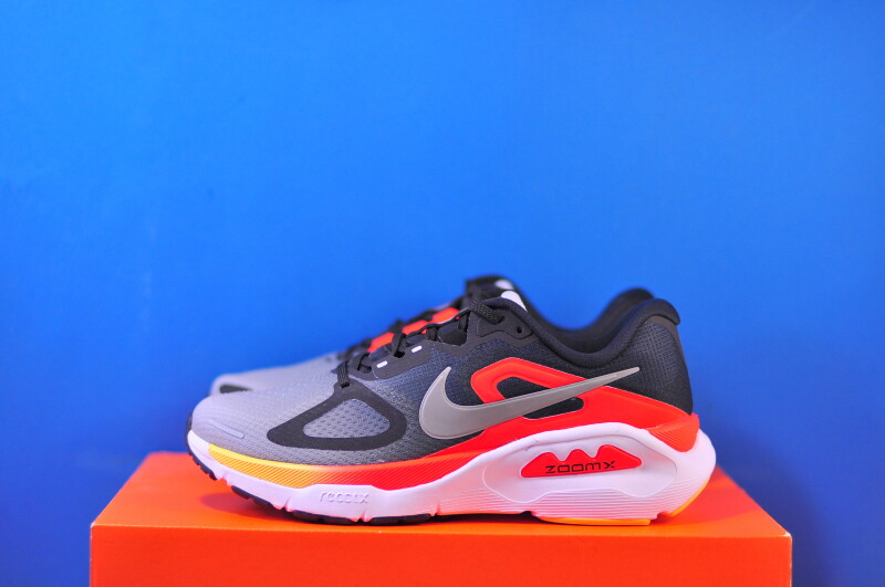 Кросівки Nike Structure Plus Grey HQ3048-003
