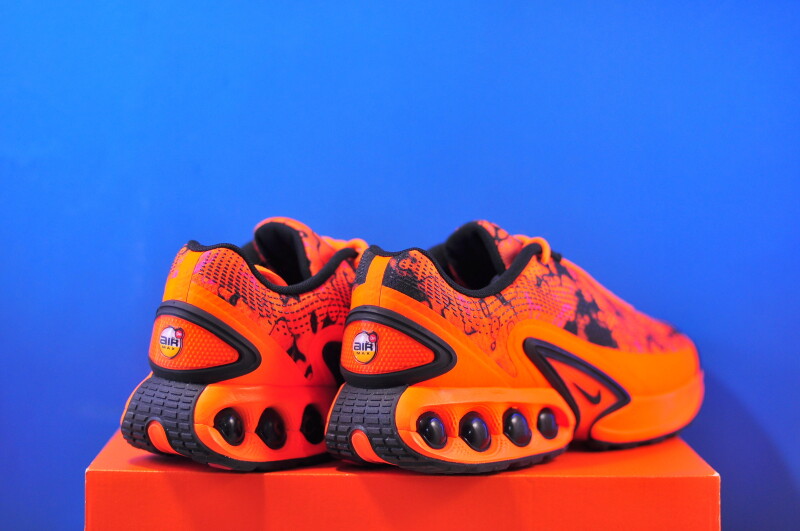Кросівки Nike Air Max Dn NRG 'Total Orange' IM6136-800 - Зображення 2