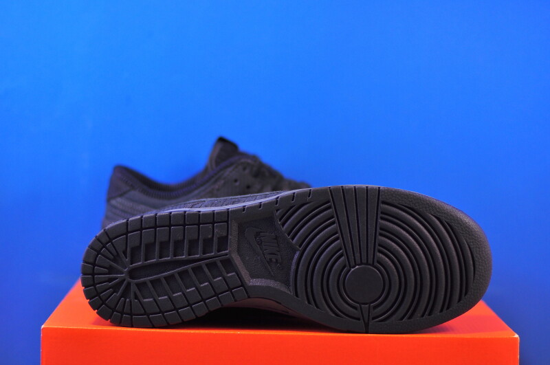 Кросівки Nike Dunk Low Retro Black IB7746-001 - Зображення 4