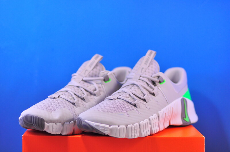 Кросівки Nike Free Metcon 5 Grey DV3949-002 - Зображення 1