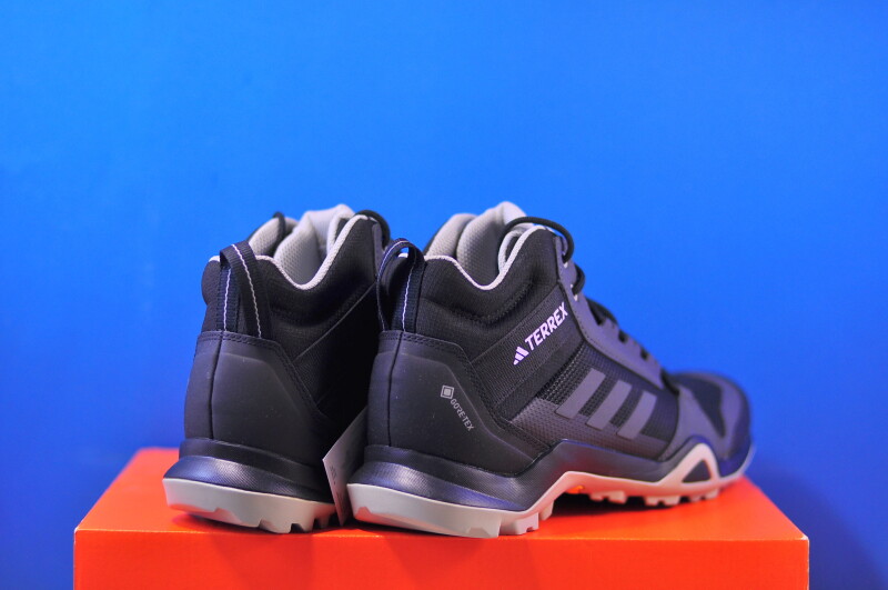 Кросівки Adidas Terrex Ax3 Mid Gore-Tex IF4877 - Зображення 2