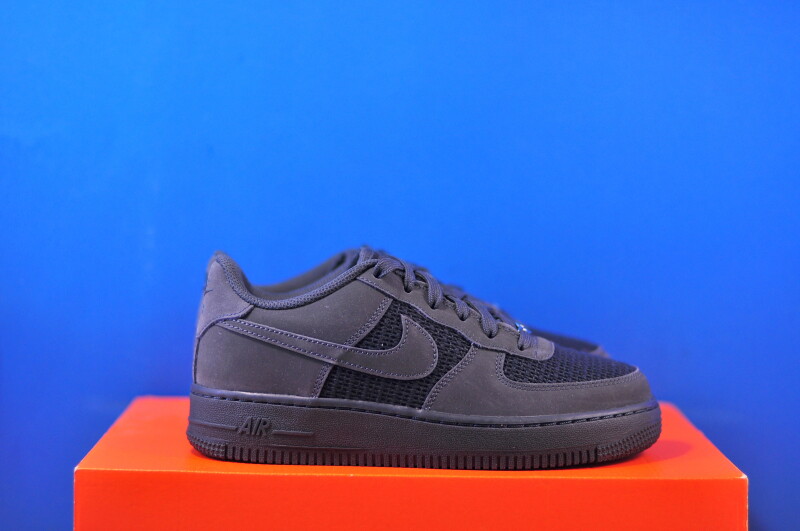 Кросівки Nike Air Force 1 Lv8 IO9736-001 - Зображення 3