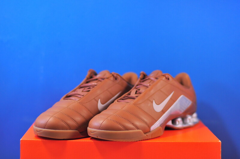 Кросівки Nike Total 90 Shox IO9300-200 - Зображення 1