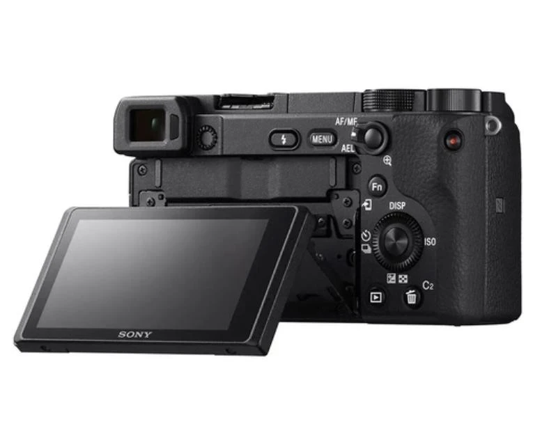 Sony Alpha A6400 kit (18-105mm) Black (ILCE6400PZ.CEC) - Зображення 1
