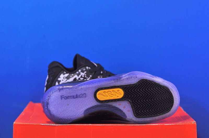Кросівки Nike Air Jordan Zion 3 DV3869-018 - Зображення 4