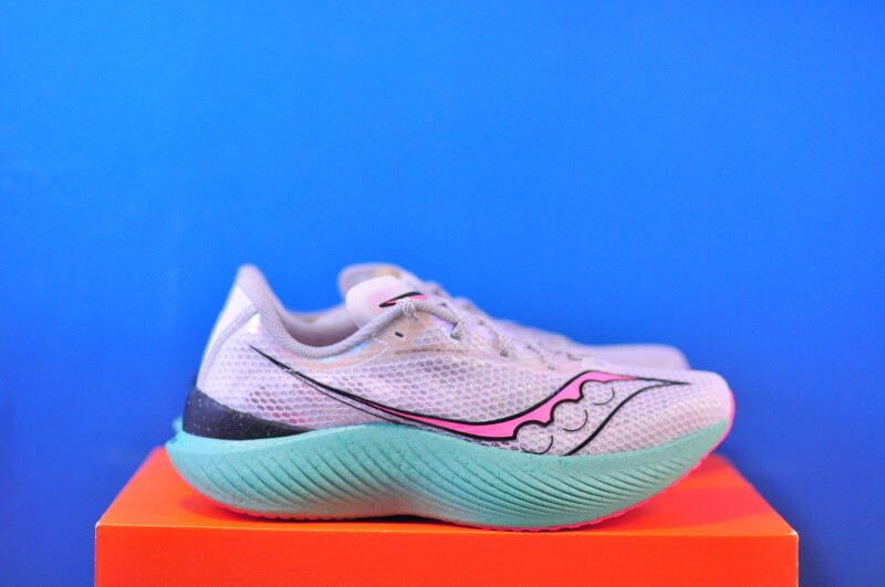 Кросівки Saucony Endorphin Pro 3 White S10755-25 - Зображення 3