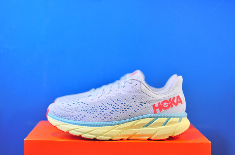 Кросівки Hoka One One Clifton 7 1110509 MMHC