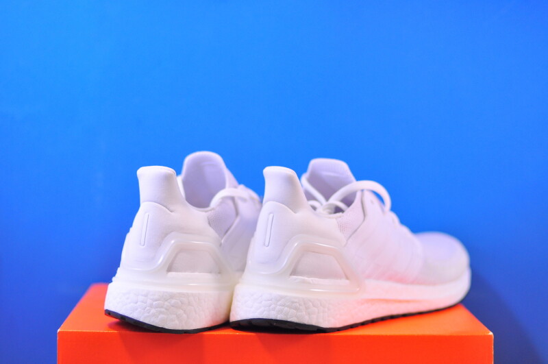 Кросівки Adidas Ultraboost 20 White EF1042 - Зображення 2