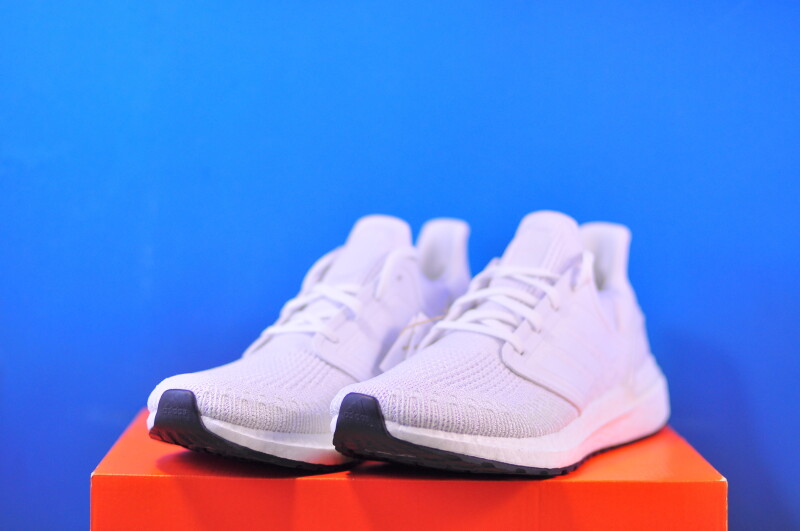 Кросівки Adidas Ultraboost 20 White EF1042 - Зображення 1