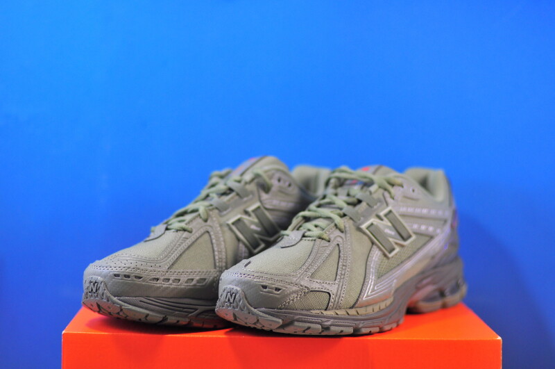 Кросівки New Balance 1906R Primaloft U1906ROG - Зображення 1