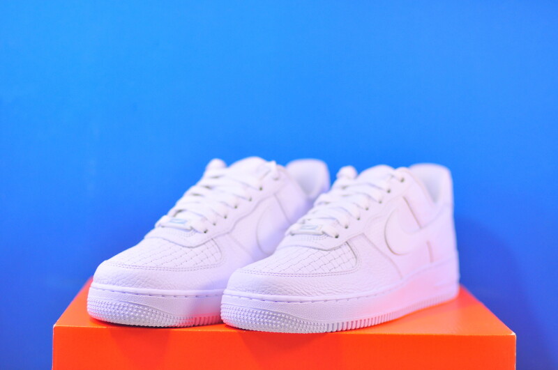 Кросівки Nike Air Force 1 '07 Lx HF2893-100 - Зображення 1