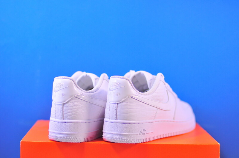Кросівки Nike Air Force 1 '07 Lx HF2893-100 - Зображення 2