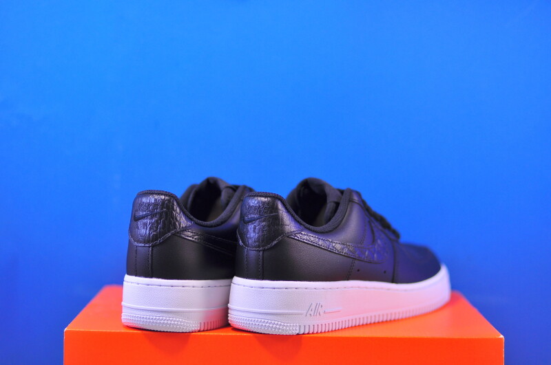 Кросівки Nike Air Force 1 07 IO4837-001 - Зображення 2