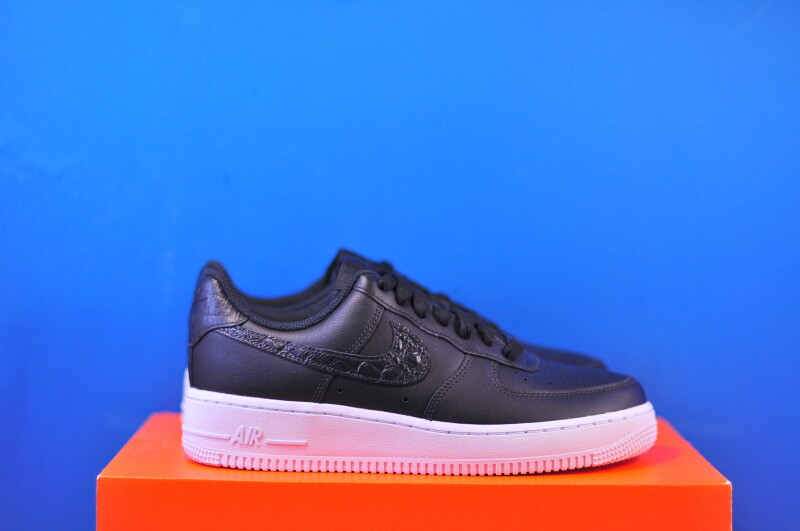 Кросівки Nike Air Force 1 07 IO4837-001 - Зображення 3