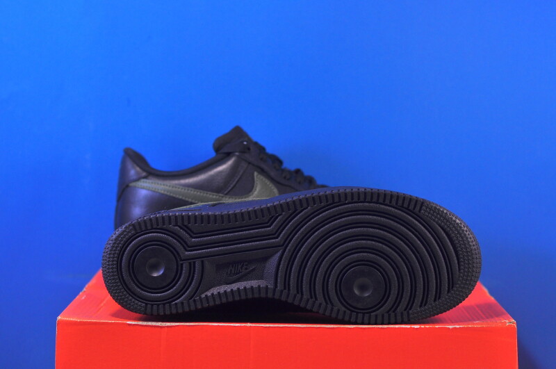 Кросівки Nike Air Force 1 Low Gore-Tex Black HV3959-010 - Зображення 4