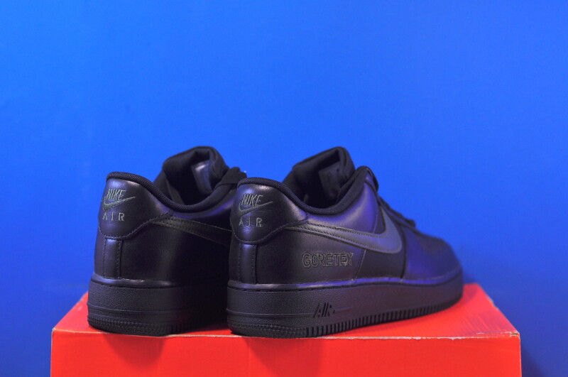 Кросівки Nike Air Force 1 Low Gore-Tex Black HV3959-010 - Зображення 2