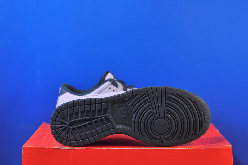 Кросівки Nike Dunk Low Se Grey HF2874-001 - Зображення 4