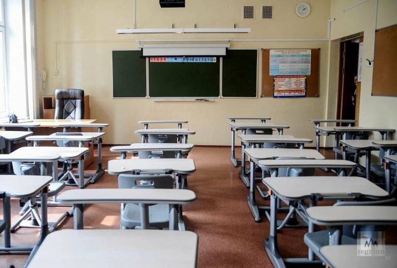 У Кременці закрили садочки та школи через негоду
