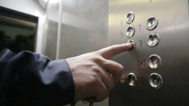 Тернополяни в багатоповерхівці через своїх сусідів не мають доступу до ліфта