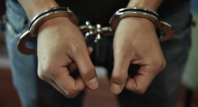 У Тернополі затримали серійну крадійку