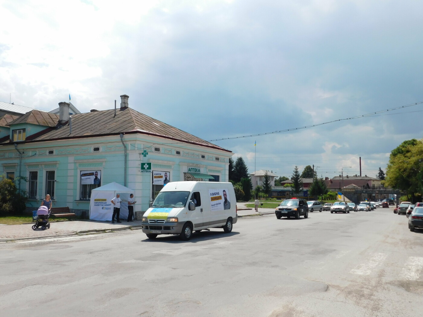 На Тернопільщині автопробігом підтримали Валерія Чоботаря!