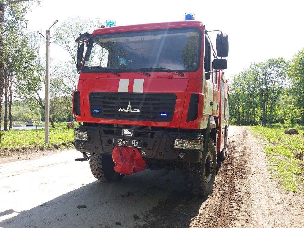 На Тернопільщині автобус злетів у кювет: його витягували ря..., фото-3 На Тернопільщині автобус злетів у кювет: його витягували рятувальники (ФОТОФАКТ), фото-3