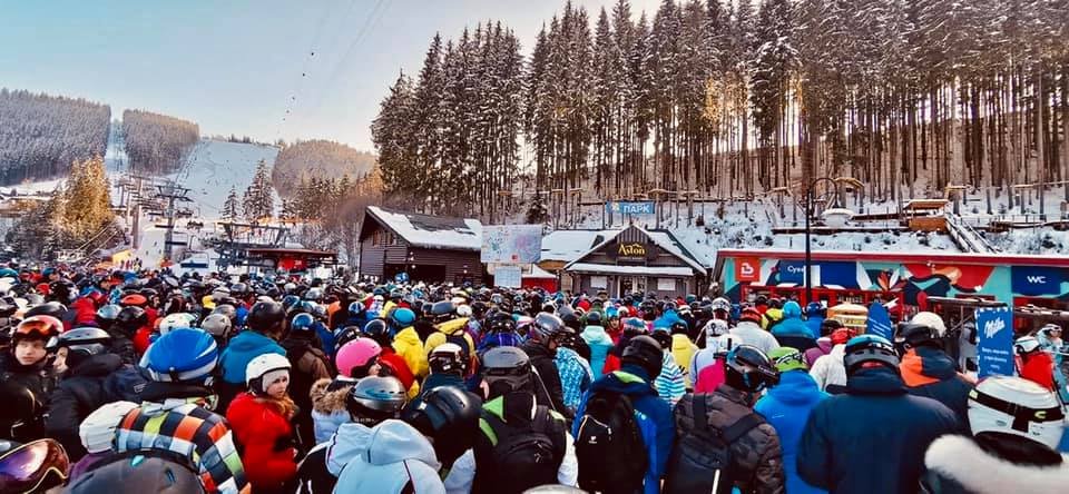 "Всі відпочивають, а лікарі не можуть дати ради": у своєму..., фото-1 "Всі відпочивають, а лікарі не можуть дати ради": у своєму дописі лікар висвітлив парадокси пандемії в Україні (ФОТО), фото-1