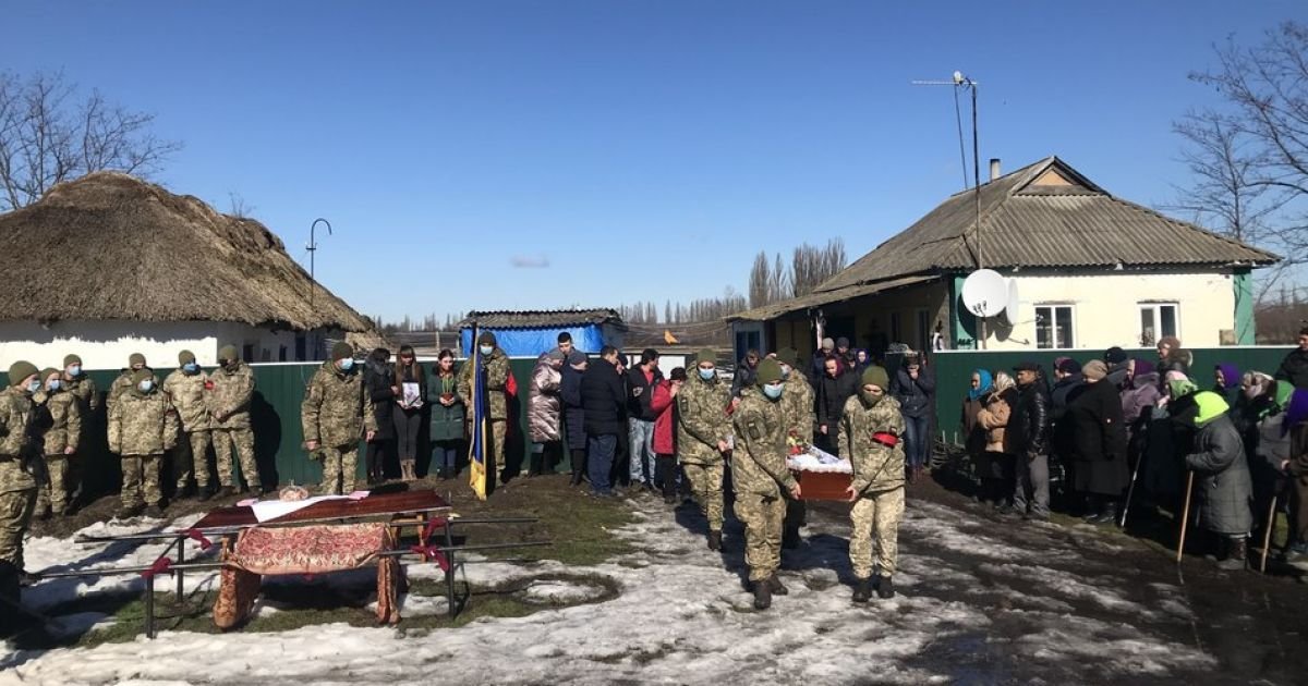 Сьогодні українці прощаються із загиблим на Донбасі 19-річним бійцем (ФОТО), фото-1