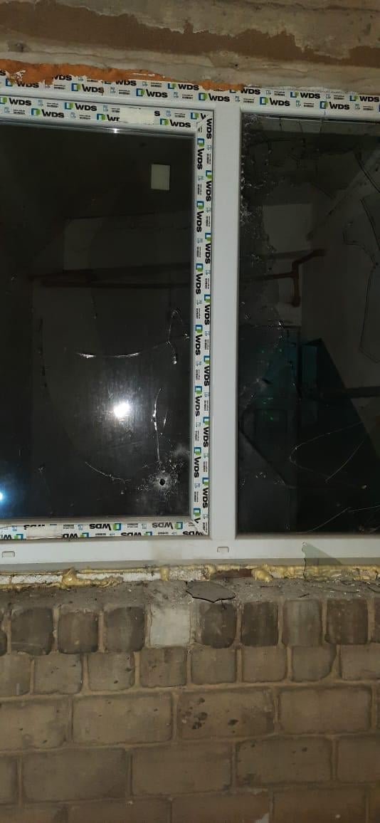 Окупанти обстріляли лікарню на Донеччині, у якій лікують х..., фото-3 Окупанти обстріляли лікарню на Донеччині, у якій лікують хворих на COVID-19 (ФОТО), фото-3