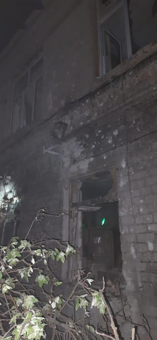Окупанти обстріляли лікарню на Донеччині, у якій лікують х..., фото-4 Окупанти обстріляли лікарню на Донеччині, у якій лікують хворих на COVID-19 (ФОТО), фото-4