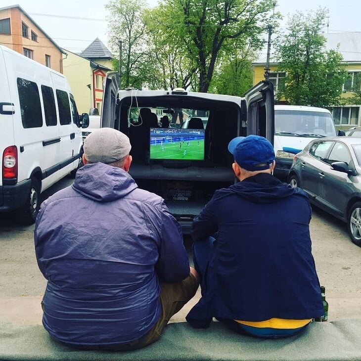 "Ультрас на даху і фантастичний матч": у Тернополі з тріум..., фото-10 "Ультрас на даху і фантастичний матч": у Тернополі з тріумфом відбувся фінал Кубка України (ФОТО), фото-10