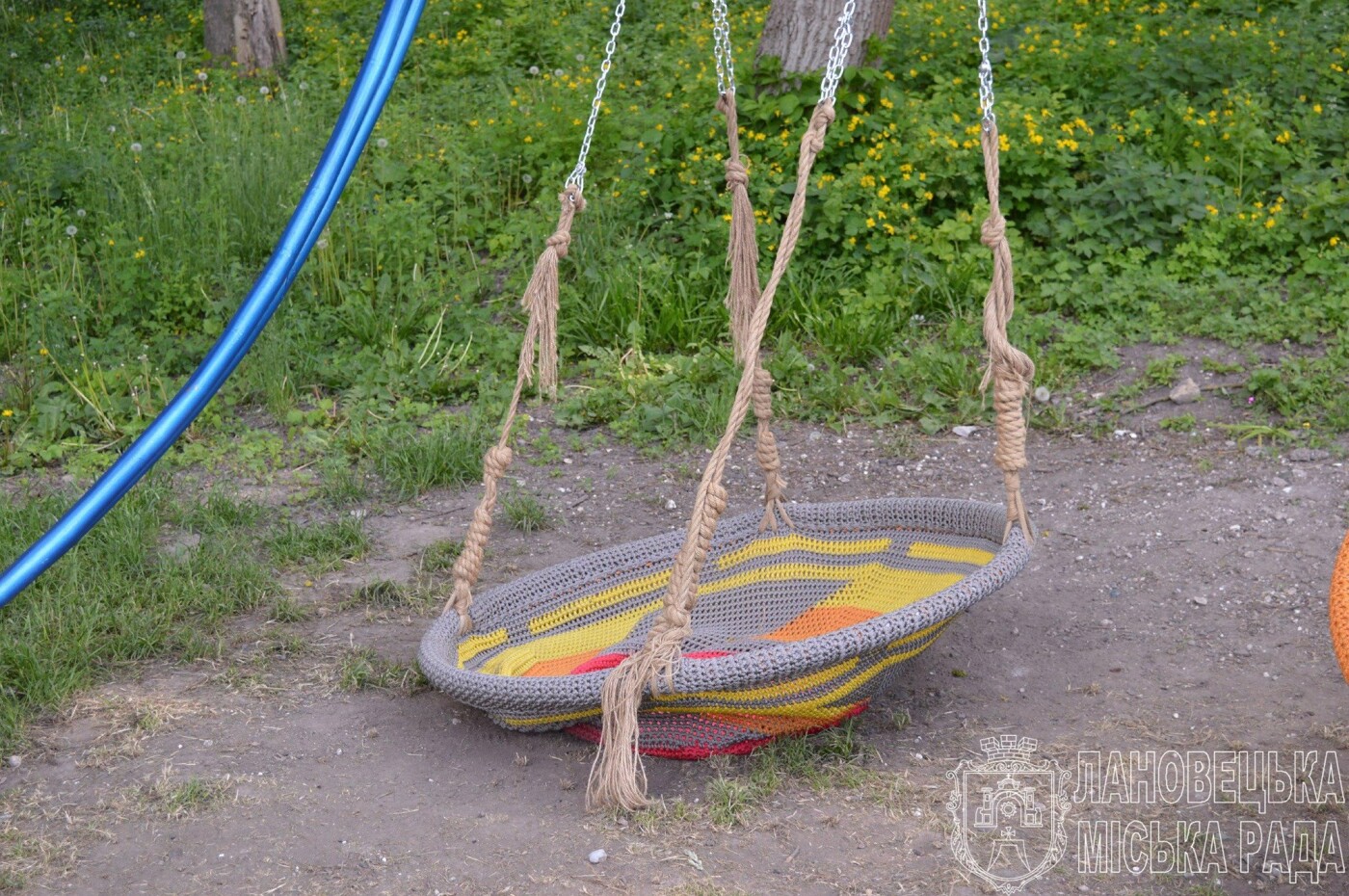 Гірше монголо-татарів: на Тернопільщині потрощили нещодавно відкритий молодіжний майданчик (ФОТО), фото-5