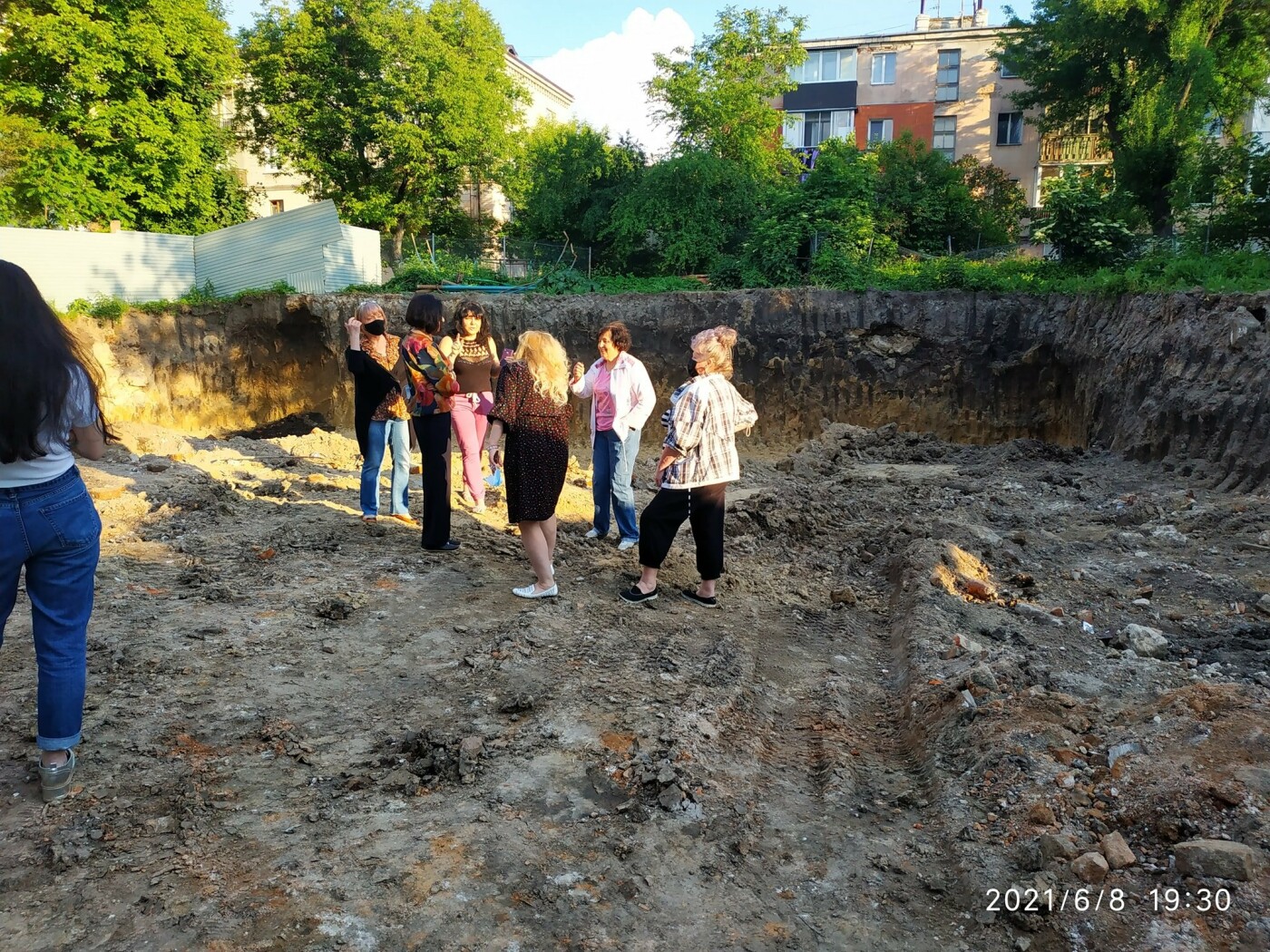 Моторошна знахідка: на будівельному майданчику у Тернополі викопали людські рештки (ФОТО), фото-4